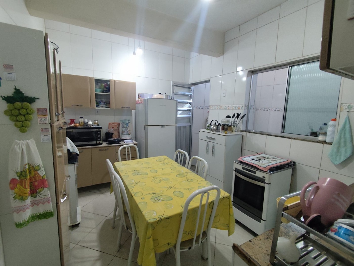 Apartamento à venda com 2 quartos, 70m² - Foto 3