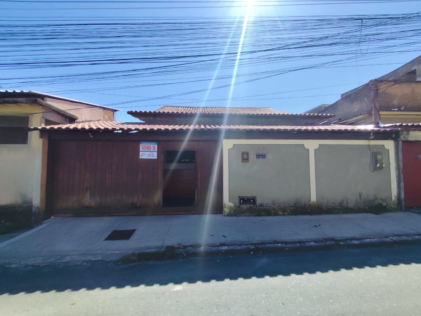Casa à venda com 3 quartos, 300m² - Foto 1