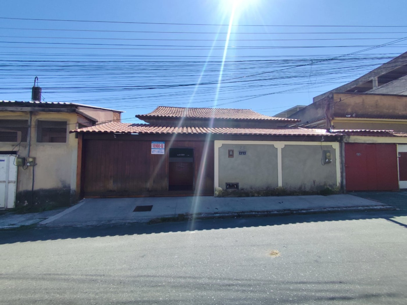 Casa à venda com 3 quartos, 300m² - Foto 2