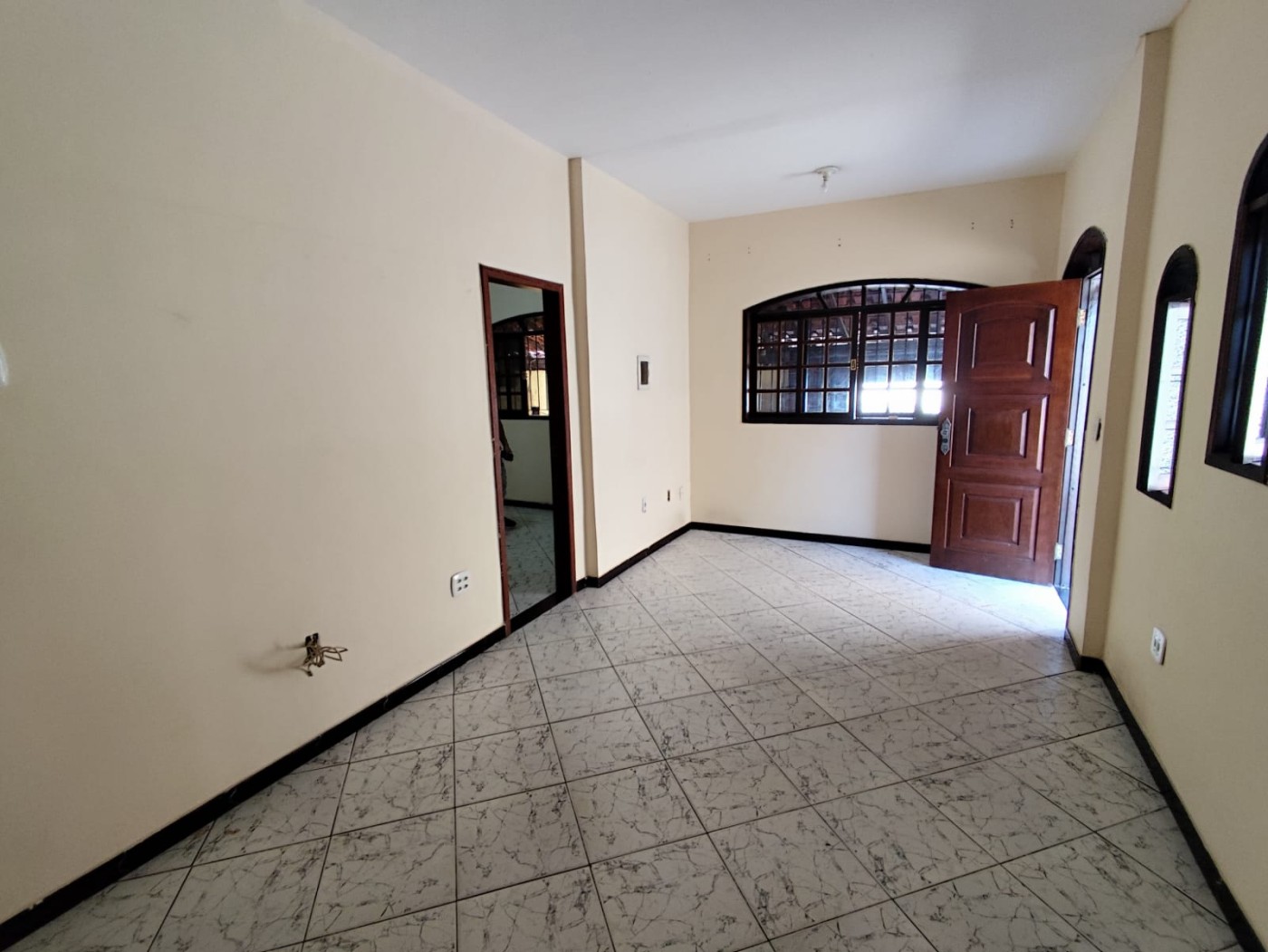 Casa à venda com 3 quartos, 300m² - Foto 9