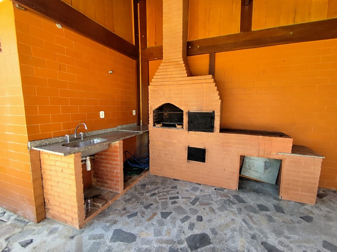 Casa à venda com 3 quartos, 300m² - Foto 32