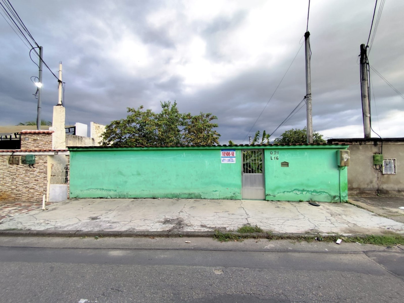 Casa à venda com 1 quarto, 250m² - Foto 1
