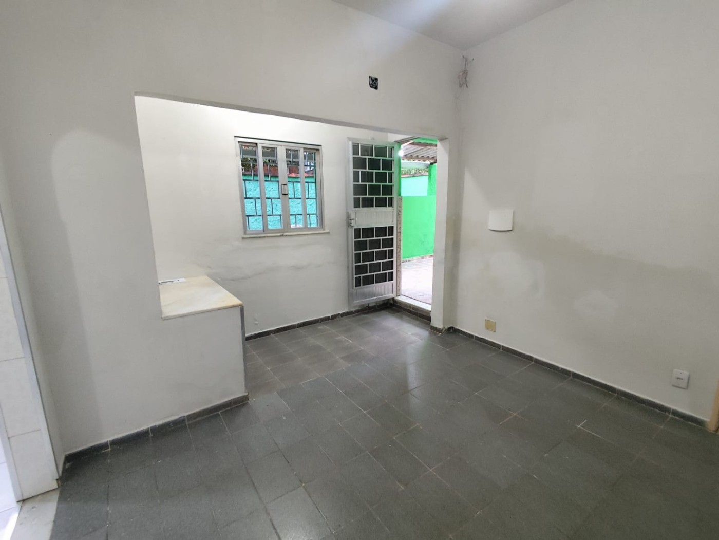 Casa à venda com 1 quarto, 250m² - Foto 14