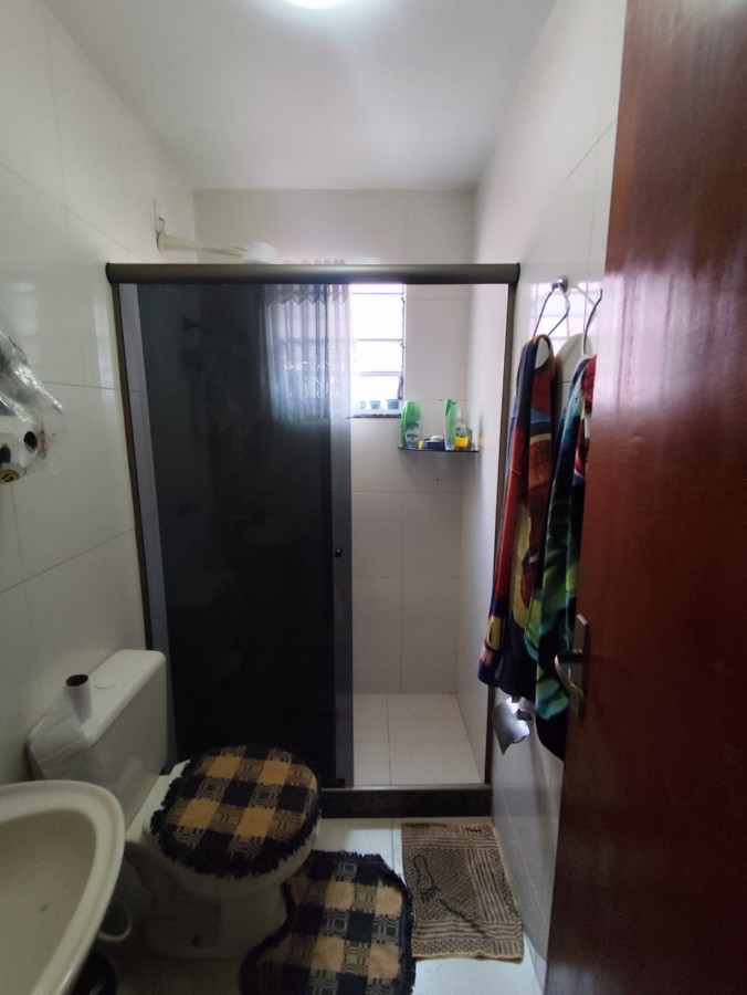 Casa à venda com 3 quartos, 200m² - Foto 24