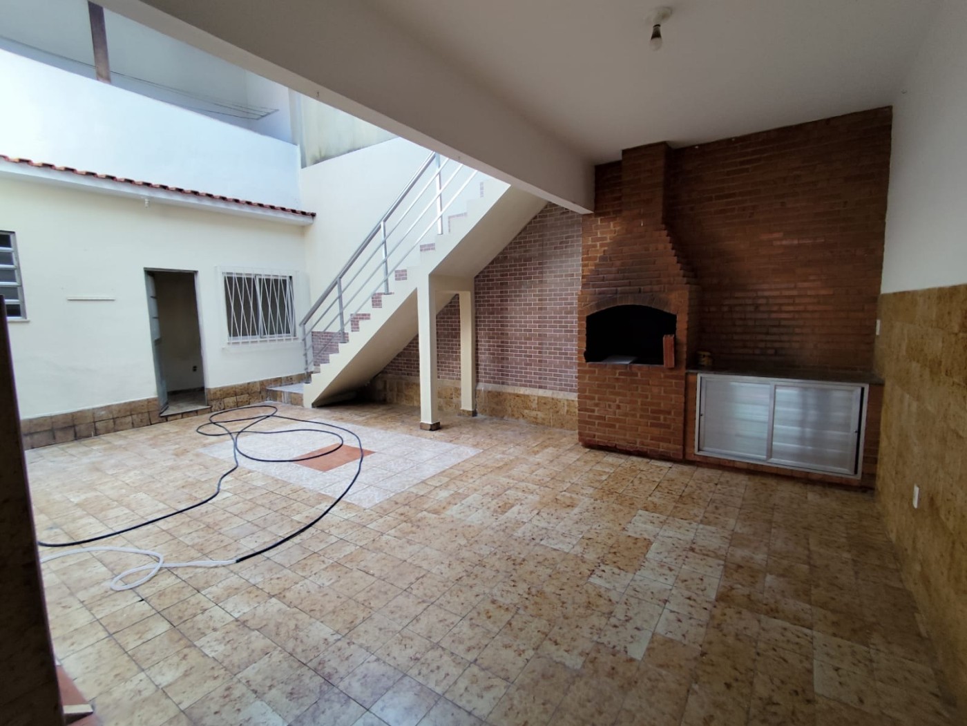 Casa à venda com 3 quartos, 220m² - Foto 31